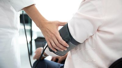 Los médicos amenazan a Sanidad con movilizaciones si empeoran sus condiciones laborales con el Estatuto Marco