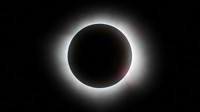 Mejores imágenes del eclipse solar del 8 de abril: el "Anillo de Diamantes" más esperado del año