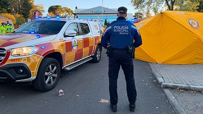 Muere una niña y otras dos resultan heridas graves en un atropello junto a un colegio de Madrid