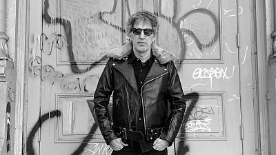 Mikel Erentxun publica 'El último vuelo del hombre bala', su disco más optimista Mikel Erentxun publica 'El último vuelo del hombre bala', su disco más optimista