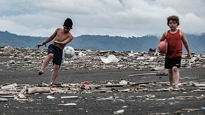 Alrededor de mil millones de niños viven en países "de muy alto riesgo" por los efectos del cambio climático