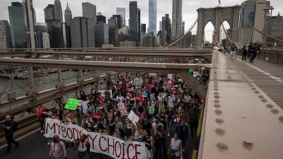 Miles de mujeres salen a las calles de Estados Unidos para defender el aborto