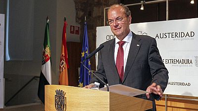 Monago asegura que los viajes los pagaba de su bolsillo