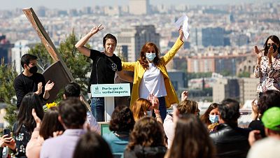 García y Errejón piden el voto de la "gente común" para vencer a "Goliat" y "romper 25 años de abusos del PP"