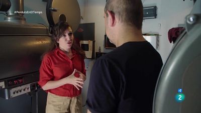 L'Anna Bertran ens porta a Manellu i Setmenat per redescobrir dues sales de cinema que als anys 70 van projectar les grans pel·lícules del moment. L'Anna Bertran ens porta a Manellu i Setmenat per redescobrir dues sales de cinema que als anys 70 van projectar les grans pel·lícules del moment.