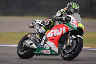 Crutchlow se impone en una carrera muy accidentada para Márquez