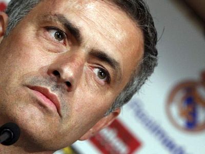 El nuevo entrenador del Real Madrid, José Mourinho, ya ha sido presentado oficialmente.