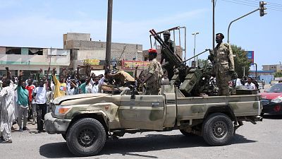 Los enfrentamientos entre Ejército y paramilitares en Sudán deja más de 90 muertos y unos 940 heridos