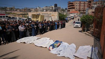 La Media Luna Roja denuncia el asesinato de 14 miembros de los servicios de emergencia en el sur de Gaza