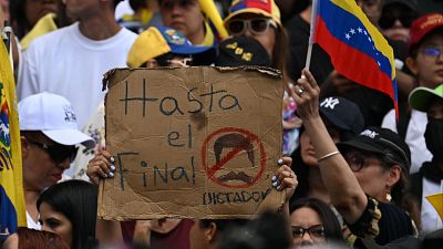 Al menos 11 muertos y cientos de detenidos en el segundo día de protestas contra Maduro en Venezuela