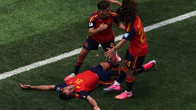 España arrolla a Austria para volver a creer y se mete por todo lo alto en octavos de final
