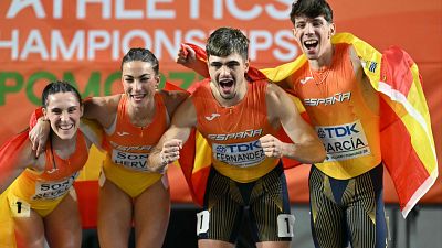 España confirma su nivel en relevos con la plata en el 4x400 mixto del Mundial de atletismo de pista cubierta