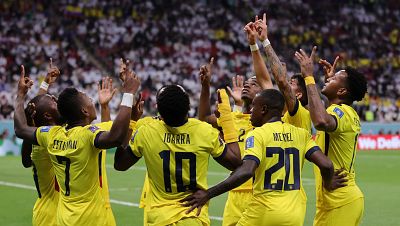 Ecuador agua la fiesta de la anfitriona en el debut del Mundial de Qatar 2022