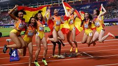 Las velocistas españolas hacen historia en el Mundial de relevos de Cantón