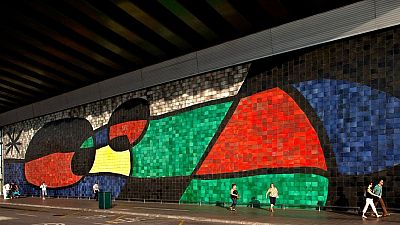 El gran mosaic de Joan Miró a l'Aeroport del Prat: el canvi que no agrada a tothom