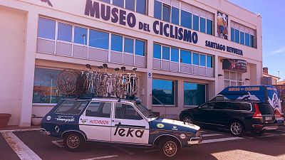 El Museo del Ciclismo Santiago Revuelta se viste de gala con el paso de la Vuelta a España 2024