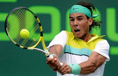 Nadal sufre más de lo esperado ante Gil