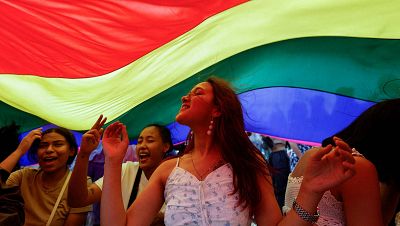 Nepal registra oficialmente el primer matrimonio LGTBIQ+ del sur de Asia