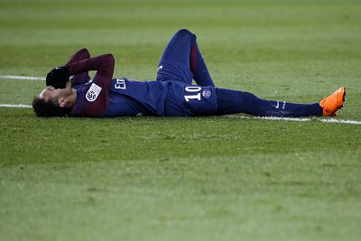 Neymar será operado del tobillo derecho en Brasil este fin de semana