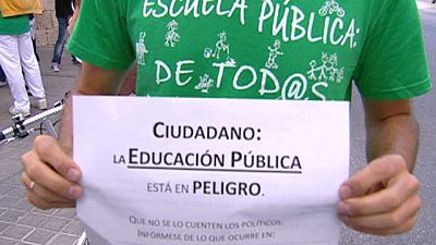 Los profesores siguen encerrados en espera de que Aguirre de marcha atrás Los profesores siguen encerrados en espera de que Aguirre de marcha atrás