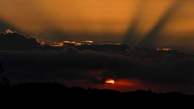 Noches tropicales, ecuatoriales o infernales: aprende a diferenciarlas