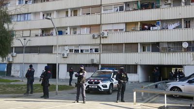 Dispositiu policial al barri de la Mina | ACN