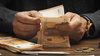 El número de billetes falsos aumentó en un 24% en 2023, aunque "sigue siendo bajo"
