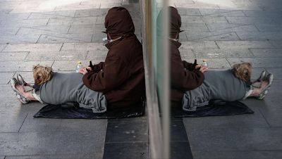 El número de personas sin hogar atendidas aumenta un 55% y una de cada cuatro son mujeres