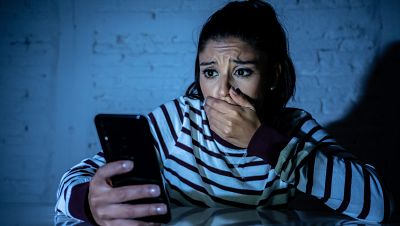 Delitos contra las mujeres en la red: "La violencia digital funciona igual que la violencia de género en el ámbito real"