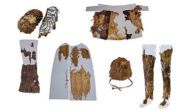 Ötzi, el 'hombre de hielo', llevaba sombrero de piel de oso y abrigo de cuero de cabra