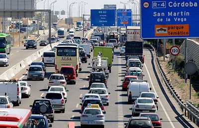 La Operación Salida comienza con tranquilidad en las carreteras españolas