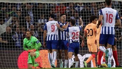 El Atlético se diluye en Oporto y tampoco disputará la Europa League