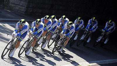 Orica se lleva la crono por equipos