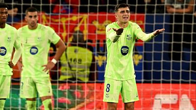 Osasuna frena la racha del Barcelona, que encaja su primera derrota en LaLiga