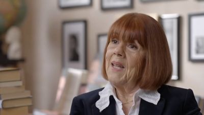 Óscar López entrevista Gisèle Pelicot a 'Página Dos': "És impressionant la veritat de les seves declaracions" Óscar López entrevista Gisèle Pelicot a 'Página Dos': "És impressionant la veritat de les seves declaracions"