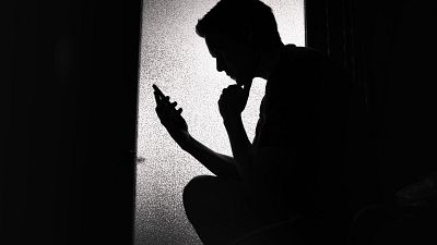 ChatGPT no es un psicólogo: sus riesgos para la salud mental - Telediario 1 | Ver