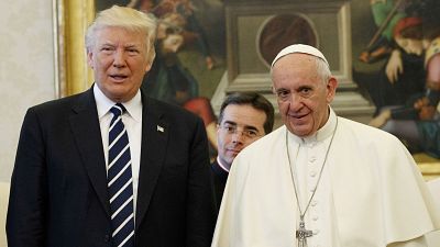El papa Francisco condena las deportaciones de Trump y la Casa Blanca responde que el Vaticano tiene su propio muro