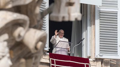 El papa lee sin ayuda la oración del ángelus por primera vez tras su inflamación pulmonar