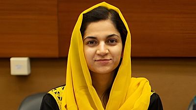 Parasto Hakim, activista afgana: "No nos sorprende la actuación de los talibanes, sino el silencio del mundo"