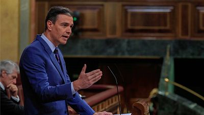 Sánchez acusa al PP de "corrupción democrática" y Gamarra le contesta: "Actúa ya como líder de la oposición"