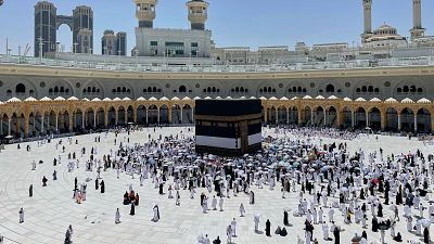 La peregrinación 'hach': comienza el ritual que hacen los fieles por La Meca en plena ola de calor