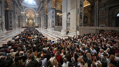 Las periferias del mundo convergen en San Pedro para despedir a Francisco: "Creó una Iglesia para todos"