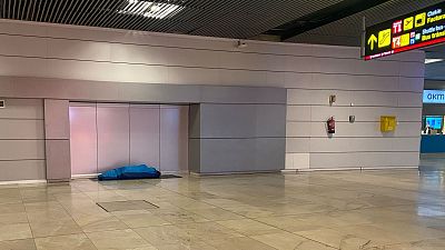 Una noche en Barajas, donde viven más de 200 personas sin hogar: "Varios amigos ya han rehecho sus vidas"