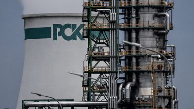 La Agencia Internacional de la Energía avisa de caídas del consumo de petróleo y altibajos en precios antes de verano