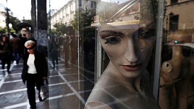 El PIB de Grecia cayó un 1,3% en 2015, cuatro décimas más que lo anunciado en marzo
