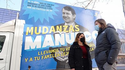 "Mudanzas Mañueco": Unidas Podemos lanza un camión para denunciar "las políticas de despoblación del PP"