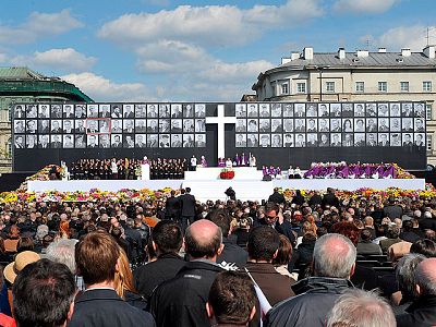 Homenaje a las 96 víctimas del accidente aéreo Homenaje a las 96 víctimas del accidente aéreo