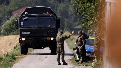 Polonia derriba varios drones rusos tras "una violación sin precedentes" de su espacio aéreo que califica como "agresión"