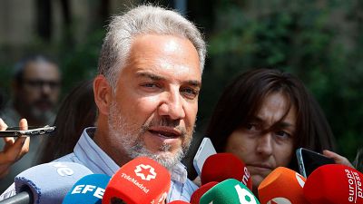 El vicesecretario de Política Autonómica, Municipal y Análisis Electoral del PP, Elías Bendodo , atiende a los medios de comunicación, este jueves en la sede del partido en Madrid.