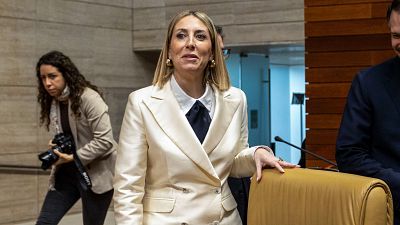 El PP avanza que Vox votará en contra de la investidura de Guardiola en Extremadura